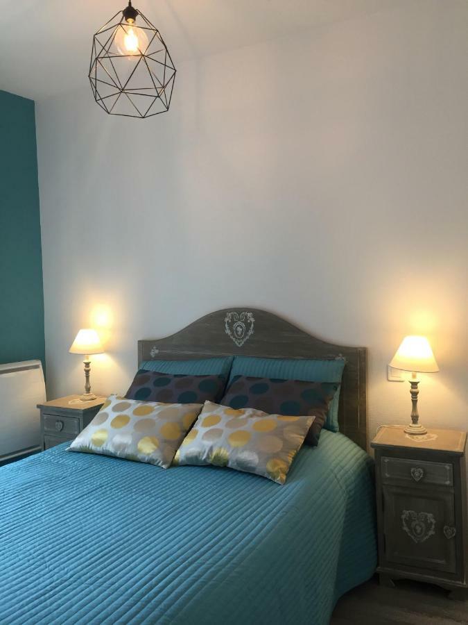 Les Meubles De Luchon - La Perle Bleue - Centre Luchon, Beau T2, 2 A 4 Personnes, Wifi Apartment Bagneres-de-Luchon Luaran gambar